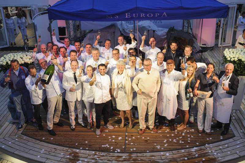 MS EUROPA: „White Night“ bei der Hamburger Gourmetnacht