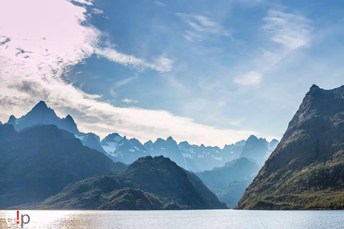 Mythos Hurtigruten Teil 3 – Vom Pferdemann, sieben Schwestern und dem Loch im Berge
