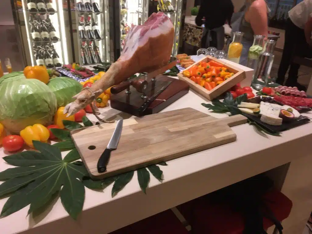 Reisebericht AIDAnova Teil 2 – Schiffserkundung & Tapas