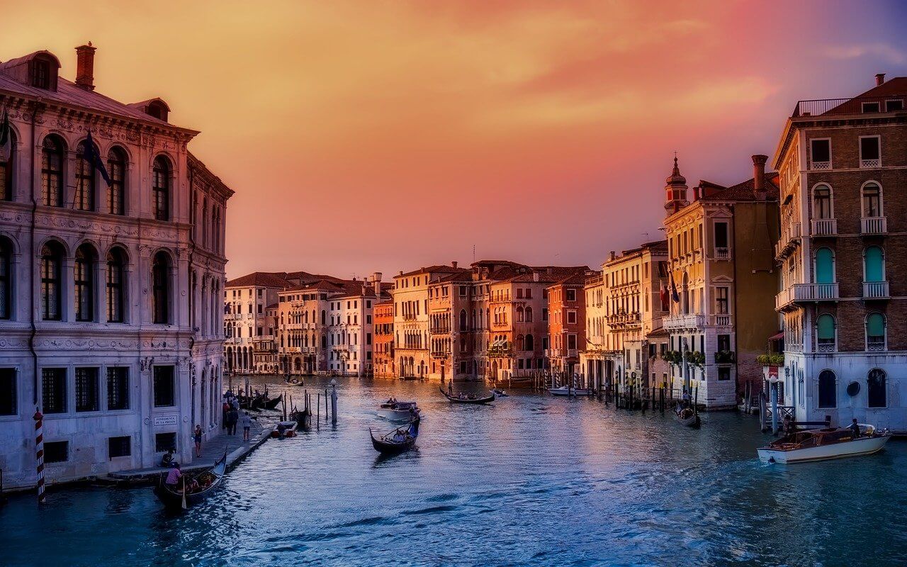 “Akte Venedig” – Kreuzfahrtschiffe müssen Emissionen  reduzieren