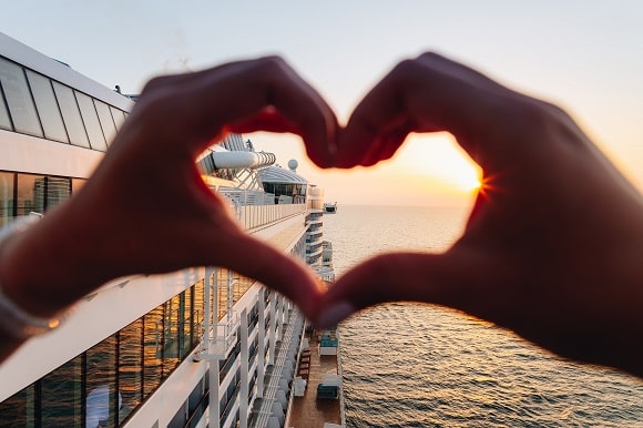 VOX und AIDA Cruises “Herz an Bord” Singles jetzt bewerben.
