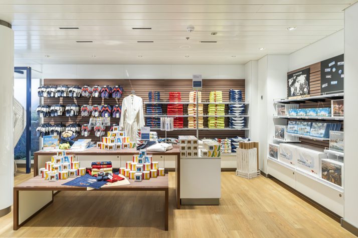 AIDA Cruises bringt Meeresbrise ins Hanse Outlet: ein Pop-up-Store zum Anker werfen!