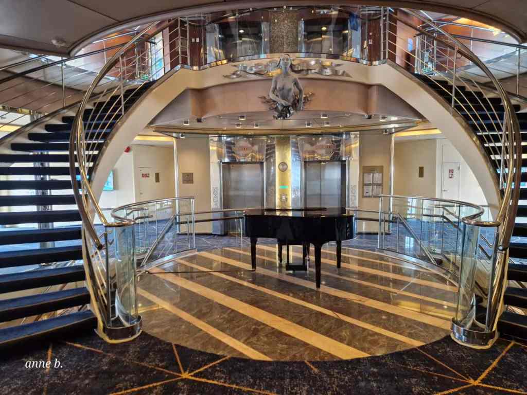 MS Amera Treppenhaus