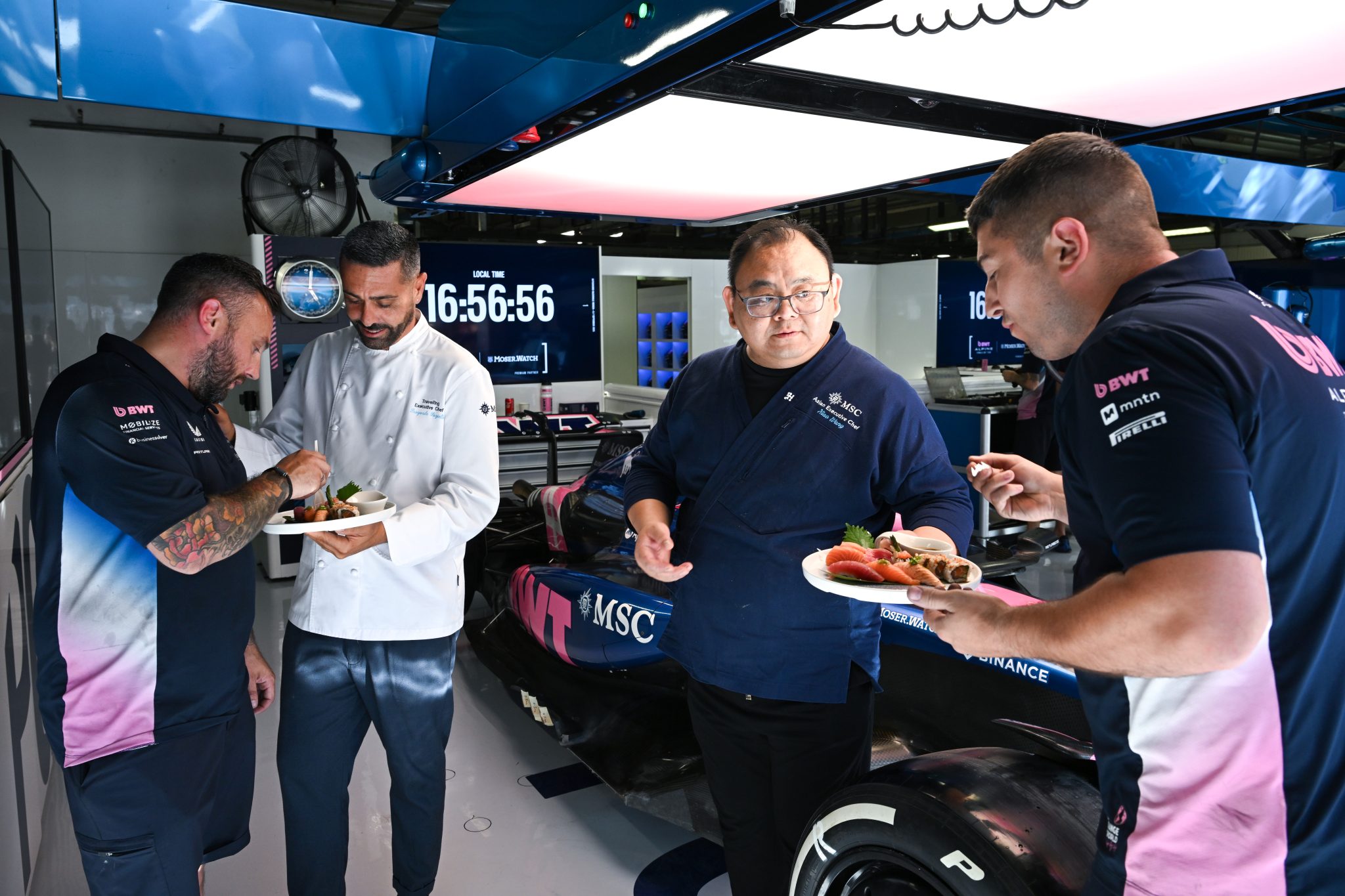 MSC-Cruises-chefs-dishing